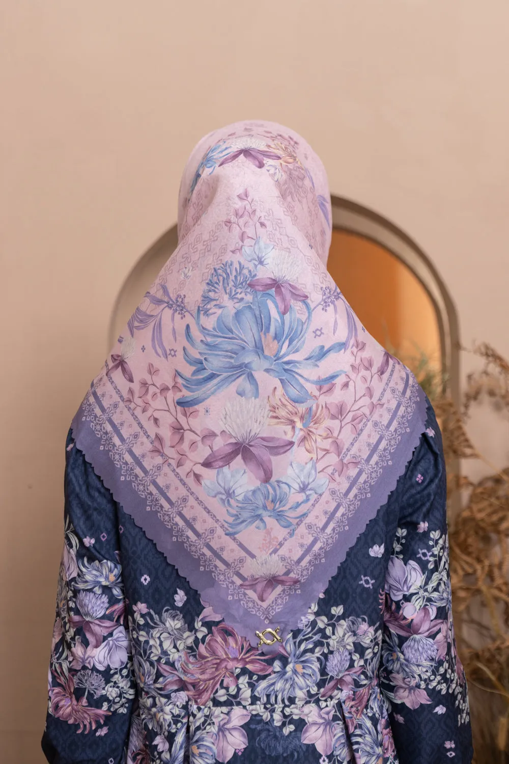 Pre Order - Seana Scarf Golla