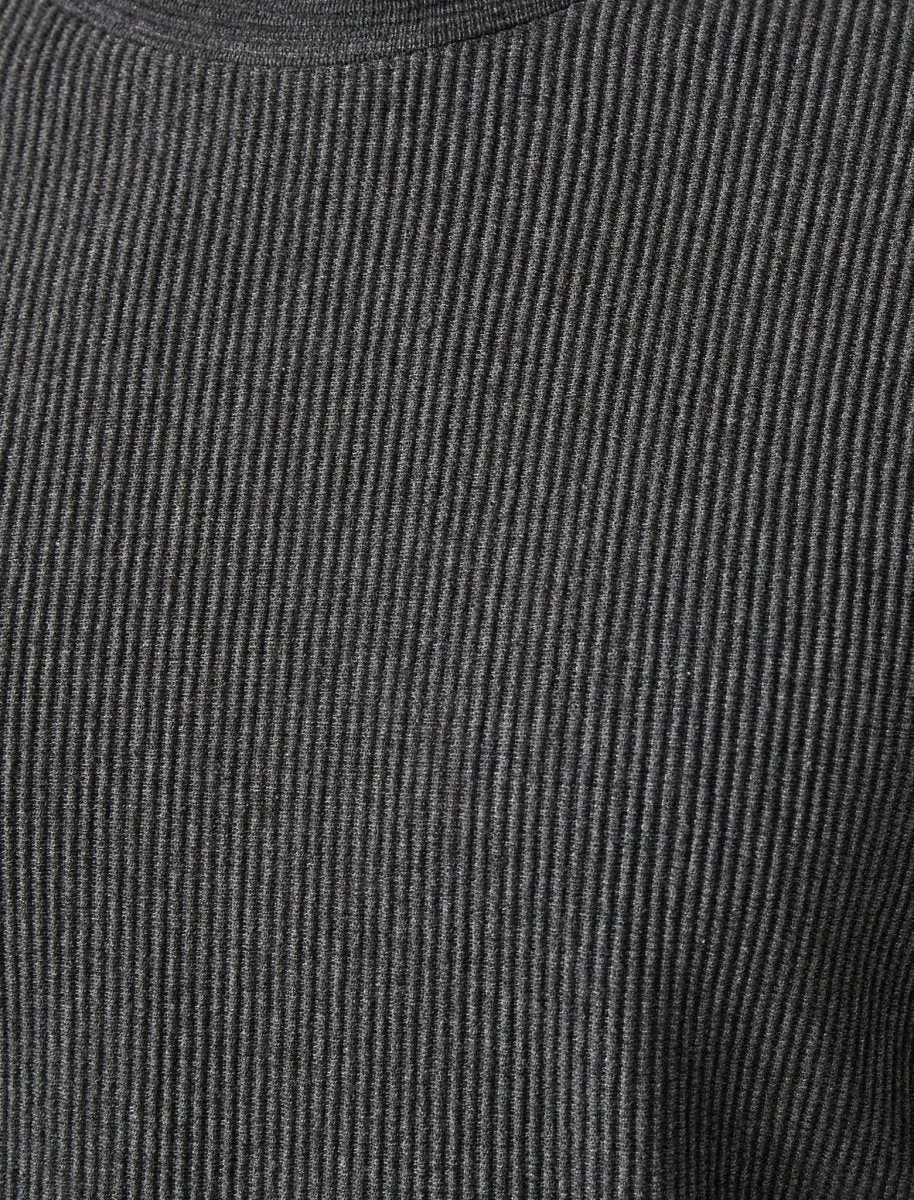 Textured Crew Neck Jumper in Charcoal