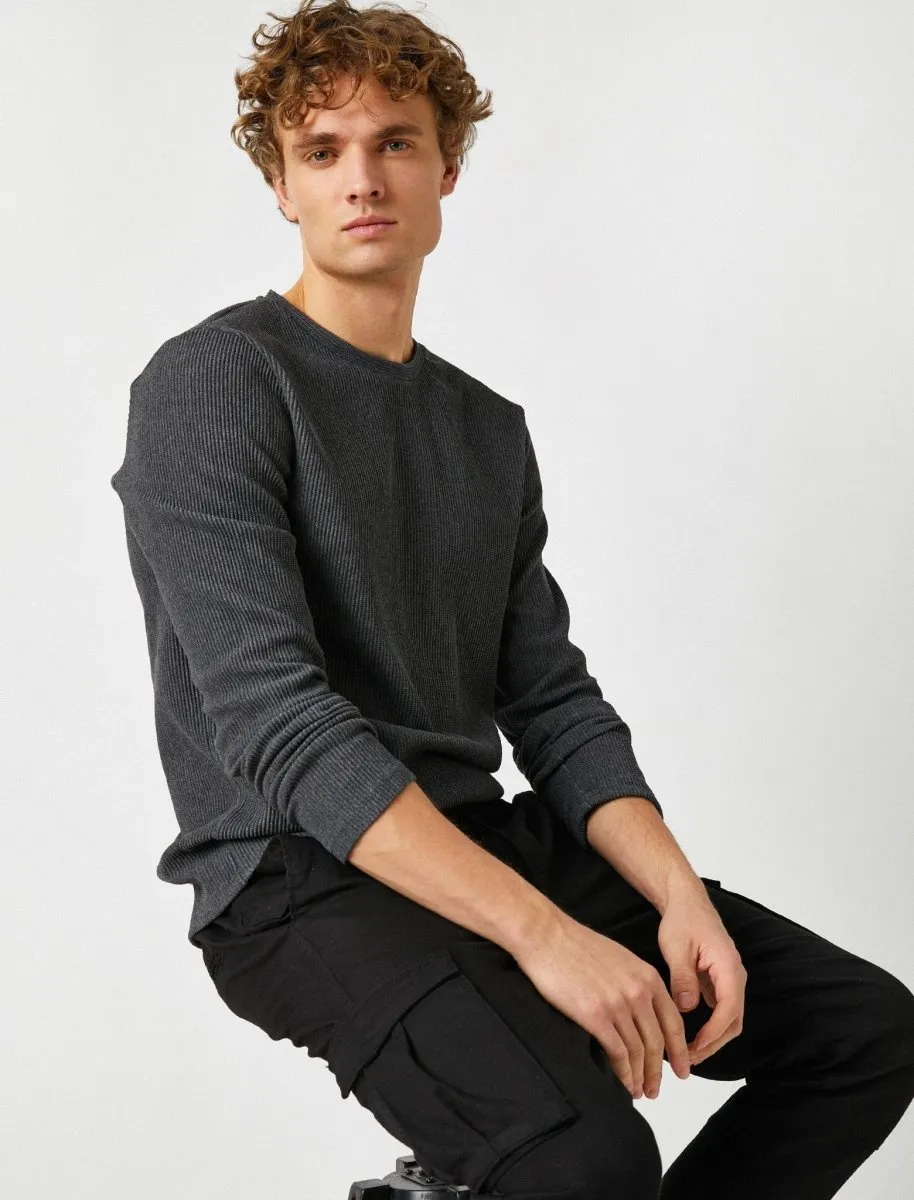 Textured Crew Neck Jumper in Charcoal